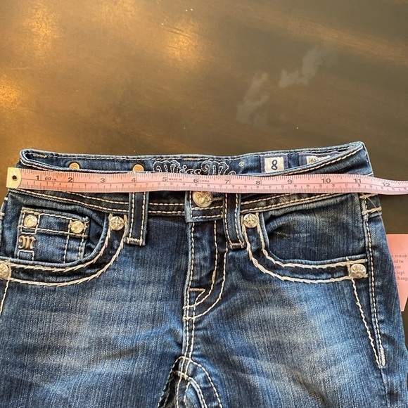 Miss Me Girl Jeans size 8 Denim with Rhinestones on Back Pockets Great Condition - Picture 10 of 10